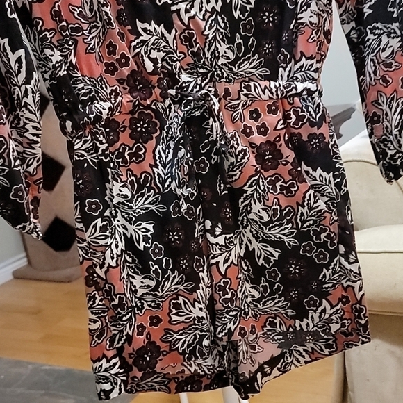 H&m Long Sleeve Floral Romper - Picture 3 of 6